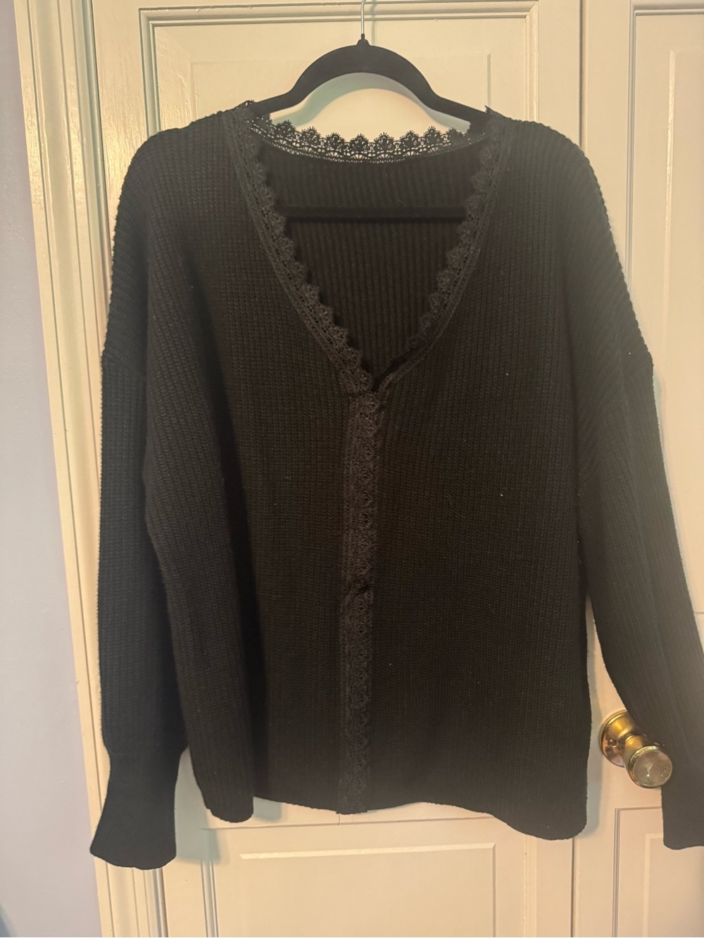 Black Lace-Trim V-Neck Women's Sweater Cardigan- Like NEW 1x